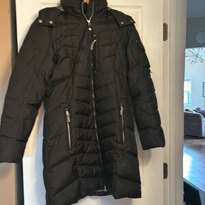 Eddie Bauer women’s black winter coat